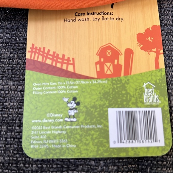 Disney 2 PCs Pack Oven Mitts Mickey Mouse Happy Harvest - Picture 5 of 5